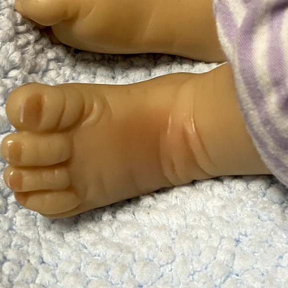 Ashton Drake x Tasha Edenholm Silicone Reborn Baby Doll - Picture 7 of 10